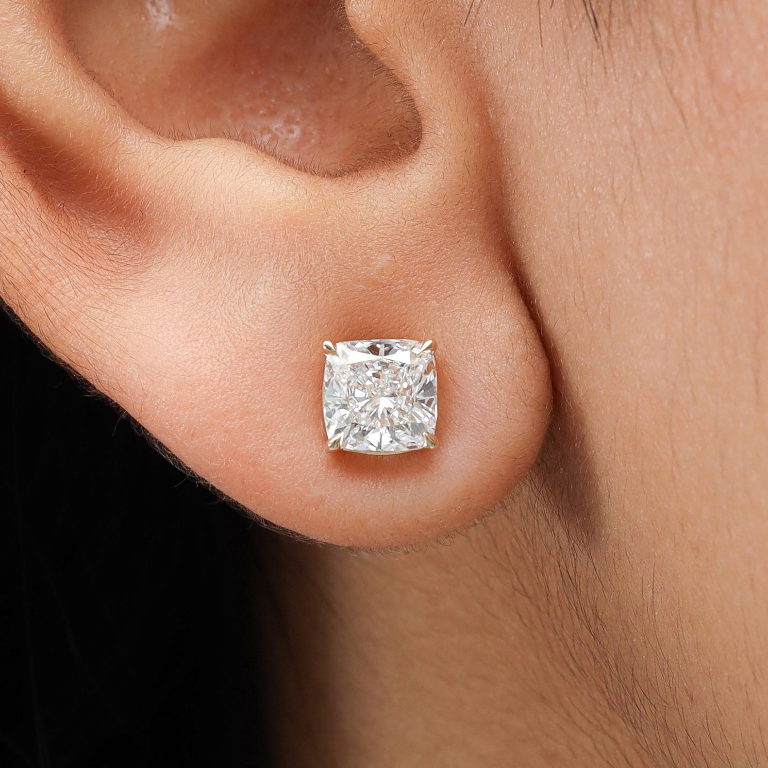 Cushion Lab Diamond Stud Earring Crafted in 14K Gold - Push Back