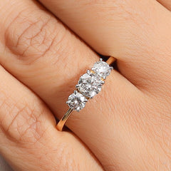 Round Brilliant Diamond Three Stone Engagement Ring in 4K Gold